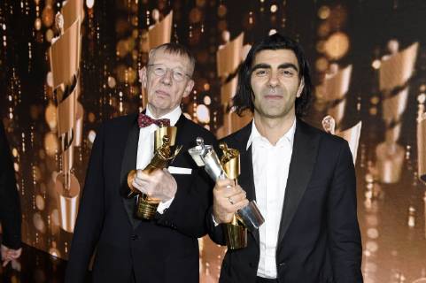 Hark Bohm und Fatih Akin, Lola Preisträger bestes Drehbuch, bei der Verleihung des Deutschen Filmpreises 2018 in der Messe Berlin. Berlin, 27.04.2018