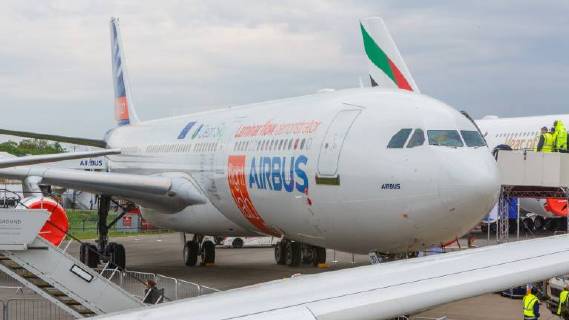 DEU, Deutschland, Brandenburg, Schönefeld, 25.04.2018: ILA Berlin Air Show, Internationale Luft- und Raumfahrtausstellung Berlin - Auf der ILA Berlin Air Show 2018 zeigt Airbus sein Flight Lab BLADE-Testflugzeug (EU-Clean-Sky-Partnern). Airbus A340 Reg. F-WWAI
