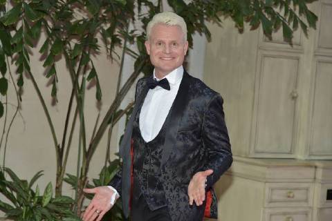 Felix Burda Award in Berlin Guido Cantz Ankunft zur Preisverleihung und Ehrung des 15. Felix Burde Award im Hotel Adlon Kempinski in Berlin am 13.05.2018