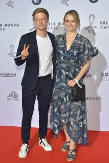 Felix Burda Award in Berlin Timur Bartels, Larissa Roemer Ankunft zur Preisverleihung und Ehrung des 15. Felix Burde Award im Hotel Adlon Kempinski in Berlin am 13.05.2018