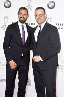 Jens Spahn mit Ehemann Daniel Funke bei der Verleihung des Felix Burda Award 2018 im Hotel Adlon Kempinski. Berlin, 13.05.2018