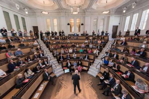 May 14, 2018 - London, London, United Kingdom - Sir David Chipperfield RA architect of the new Royal Academy of Arts makes a speech in the new lecture theatre on press day in London, United Kingdom on 14 May 2018. London United Kingdom - ZUMAt138 20180514_zap_t138_019 Copyright: xRayxTangx