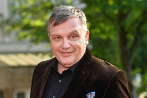 Hape KERKELING (Entertainer), Einzelbild,angeschnittenes Einzelmotiv,Portraet,Portrait,Porträt. Roter Teppich,Red Carpet,Bayerischer Fernsehpreis 2018 am 18.05.2018.
