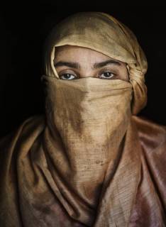 News Themen der Woche KW22 News Bilder des Tages Jun 2, 2018 - Cox s Bazar, Bangladesh - In Kutupalong refugee camp, Shyeda K., 38, of of Buchidung in Rahkine state, was raped by members of the Burmese army who used sexual violence as a tool of oppression. She met Pope Francis last year on his visit to Bangladesh and asked him to work for peace and justice on the behalf of the Rohingya people. She still hopes to return to Burma and reclaim her home. On June 2, 2018, in the Rohingya camps south of Cox s Bazar, preparations are made in anticipation of the heavy rains of the monsoon season. Cox s Bazar Bangladesh - ZUMAt130 20180602_shr_t130_086 Copyright: xRichardxTsong-Taatariix