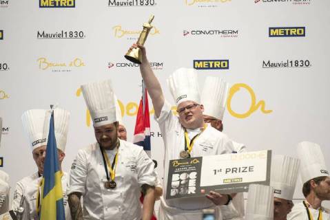 News Bilder des Tages June 12, 2018 - Turin, Piedmont, Italy - Turin, Italy-June 12, 2018: Christian Andre Pettersen during the Award ceremony for the Bocuse d Or competition, the world s most famous international cooking competition in Turin. 20 international chefs face off to win a place in the January world final in Lyon Turin Italy - ZUMAg210 20180612_zbp_g210_178 Copyright: xStefanoxGuidix