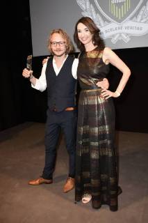 Preisträger Michael Podogil und Katharina Behrends bei der 19. Verleihung des 13th Street Shocking Short Award 2018 auf dem 36. Filmfest München 2018 in der Alten Akademie. München, 04.07.2018