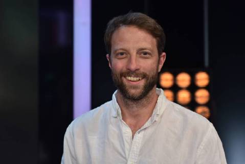 Preisträger Michael Kotschi, Kamera für Fremde Tochter (Fernsehfilm) posiert am 07.07.2018 in Köln bei einem Fototermin zur Verleihung des 28. Deutschen Kamerapreis in Köln.