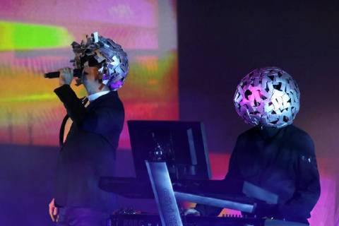 Entertainment-Bilder des Tages July 18, 2018 - Marbella, Malaga, Spain - The British duo known as the Pet Shop Boys, Neil Tennan and Cris Lowe, perform at Starlite Marbella. Marbella Spain - ZUMAc161 20180718_zap_c161_015 Copyright: xLorenzoxCarnerox