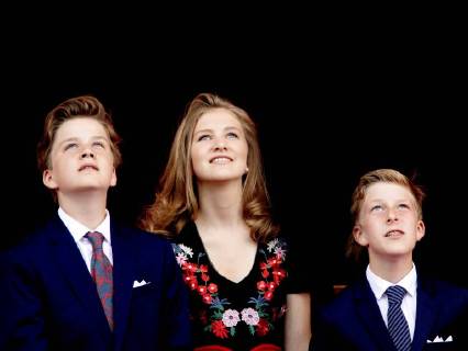 Entertainment Themen der Woche KW29 Entertainment Bilder des Tages 21-07-2018 Parade Belgium royal family during the traditional military parade in front of the Royal Palace on Belgian national day in Brussels. Princess Elisabeth and Prince Gabriel and Prince Emmanuel Copyright: xPPE NIEBOERx