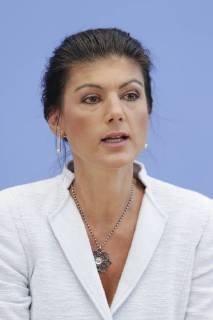 04.09.2018, Berlin, Deutschland - Pressekonferenz zur Gruendung der Sammlungsbewegung Aufstehen. Foto: Dr. Sahra Wagenknecht, Vorsitzende der Fraktion die Linke im Bundestag. .