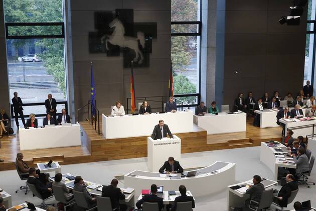 13.09.2018, Niedersaechsischer Landtag, Hannover, Sitzung des Niedersaechsischen Landtages im Plenarsaal, im Bild Klaus Wichmann (AfD Fraktion) bei seiner Rede zum Thema: Chemnitz - Endkampf um die Demokratie? Niedersaechsischen Landtag