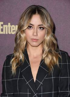15 September 2018 - West Hollywood, California - Chloe Bennett. 2018 Entertainment Weekly Pre-Emmy Party held at the Sunset Tower Hotel. Photo Credit: Birdie Thompson AdMedia 230159 2018-09-15 CA West Hollywood Etats-Unis Copyright: xAdMediax STAR_230159_154