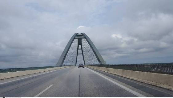 Feature Symbol: Fehmarn 08 18 pp Fehmarnsundbrücke im August 2018 Deutschland deutsch deutsche Insel Ostsee Ostseeinsel Ausflug Ferien Urlaub Natur Erholung Fehmarnsund Brücke Sund germany german island isle baltic sea quer