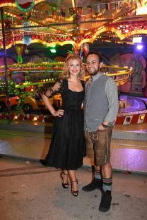 Susan Sideropoulos mit Ehemann Jakob Shtizberg Wies«n 2018 Almauftrieb Käfer Schänke 2. Tag Tracht, Dirndl Bier München 23. September 2018