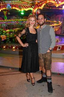 Susan Sideropoulos mit Ehemann Jakob Shtizberg Wies«n 2018 Almauftrieb Käfer Schänke 2. Tag Tracht, Dirndl Bier München 23. September 2018
