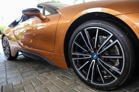 October 17, 2018 - Jakarta, Indonesia - BMW i8 Roadster displayed during a media preview in Jakarta, Indonesia on Wednesday, October 17, 2018. Jakarta Indonesia - ZUMAn230 20181017_zaa_n230_134 Copyright: xAndrewxLotulungx
