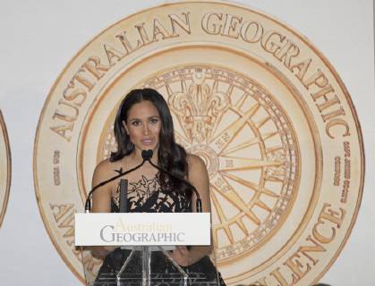 Meghan et Harry lors du Australian Geographical Society Awards For Excellence . PAP10182033 MEGHAN MARKLE AND PRINCE HARRY attend Australian Geographical Society Awards For Excellence. 231662 2018-10-26 NSW Sydney Australie  Copyright: xPapixsx xStarfacex STAR_231662_017