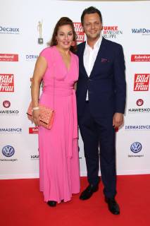 Julia Dahmen und ihr Ehemann Carlo Fiorito bei der Verleihung Goldene Bild der Frau am 7.11.2018 in Hamburg Goldene Bild der Frau Verleihung 2018 in Hamburg