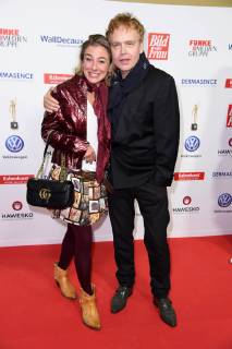 Alexander Sascha Wussow mit Ehefrau Andrea Mostler bei der Verleihung Die Goldene Bild der Frau im Stage Operettenhaus in Hamburg am 07.11.2018