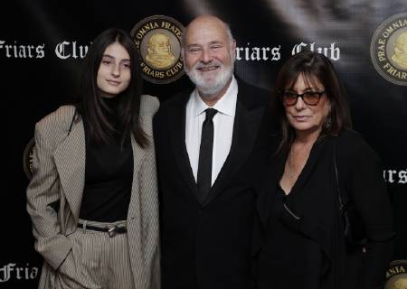 Rob Reiner arrives on the red carpet when the Friar s Club Honors Billy Crystal with their Entertainment Icon Award at The Ziegfeld Ballroom on November 12, 2018 in New York City.  NYP20181112217 JOHNxANGELILLO