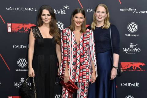 Ruby O. Fee, Nina Schwichtenberg und Lilly Ingenhoven bei der Verleihung der Bunte New Faces Award Style 2018 im Spindler & Klatt. Berlin, 15.11.2018