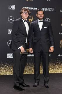 Claudio Pizarro mit Sohn Claudio Pizarro jr. BAMBI 2018 - Roter Teppich im Theater am Potsdamer Platz in Berlin am 16.11.2018
