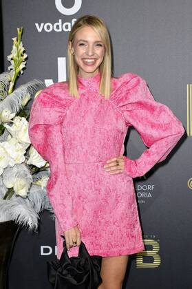 Leonie Hanne, PLACE TO B Awards. Zum dritten Mal werden die PLACE TO B Awards an Social-Media-Stars und Content Creators verliehen in Berlin am 24.11.2018