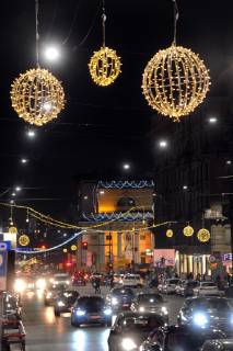 Illuminations and traffic in Corso Buenos Aires (Maurizio Maule, Milan - 2018-11-27) p.s. la foto e utilizzabile nel rispetto del contesto in cui e stata scattata, e senza intento diffamatorio del decoro delle persone rappresentate  Copyright: xMaurizioxMaulex xIPAx xFOTOGRAMMAx