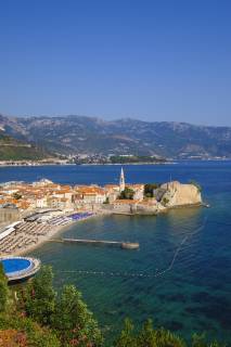 Altstadt mit Stadtstrand, Budva, Adriaküste, Montenegro, Europa Copyright: imageBROKER/MartinxSiepmann iblman04786248