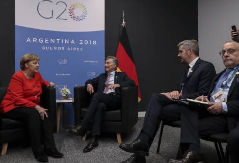 December 1, 2018 - Buenos Aires, Argentina - Argentine President Mauricio Macri, center, during a bilateral meeting with German Chancellor Angela Merkel on the final day of the G20 Summit meeting December 1, 2018 in Buenos Aires, Argentina. Buenos Aires Argentina - ZUMAp138 20181201_zaa_p138_061 Copyright: xG20xArgentinax