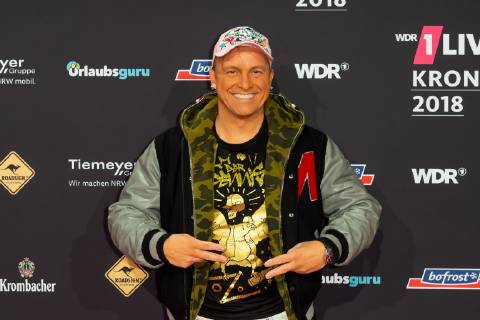 Bochum, Germany 06.12.2018, 1Live Krone 2018, Dennis aus Huerth, Martin Klempnow auf dem Roten Teppich der 1Live Krone ( DeFodi001