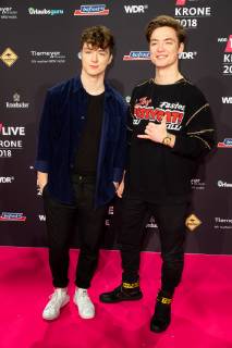 Bochum, Germany 06.12.2018, 1Live Krone 2018, Die Lochis, Roman Lochmann und Heiko Lochmann auf dem Roten Teppich der 1Live Krone ( DeFodi001
