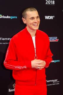 Bochum, Germany 06.12.2018, 1Live Krone 2018, Felix Jaehn auf dem Roten Teppich der 1Live Krone ( DeFodi001