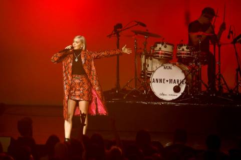 Anne-Marie bei der 19. Verleihung der 1Live Krone 2018 in der Jahrhunderthalle. Bochum, 06.12.2018
