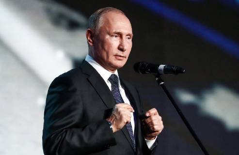 MOSCOW, RUSSIA â€“ DECEMBER 7, 2018: Russia s President Vladimir Putin at a ceremony to present the 2018 Russian Geographical Society Prize, at the State Kremlin Palace. Anton Novoderezhkin TASS  TS09A514