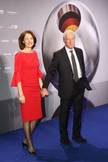 Katarina Barley und Richard Gere bei der Verleihung Deutscher Nachhaltigkeitspreis am 8.12.2018 in Düsseldorf Deutscher Nachhaltigkeitspreis 2018 in Duesseldorf