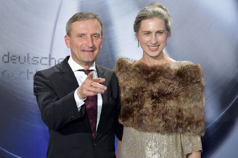 Deutscher Nachhaltigkeitspreis 2018 am 07.12.2018 im Maritim Hotel in Düsseldorf Thomas Geisel ( Oberbürgermeister Stadt Düsseldorf ) mit seiner Ehefrau Vera
