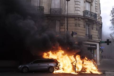 Thousands of demonstrators gathered on the Champs-Elysees and in the surrounding areas for Act IV of the protest movement of the Yellow Vests. Numerous clashes with the police were observed. JanxSchmidt-Whitley LexPictorium LePictorium_0196153