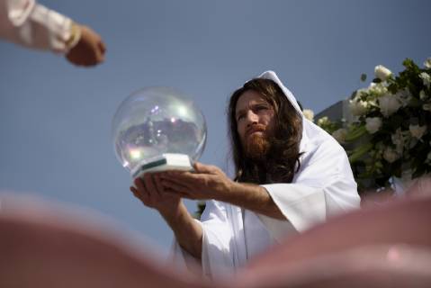 December 9, 2018 - Los Angeles, California, United States - People take part in the 87th Annual Procession and Mass in honor of Our Lady of Guadalupe in Los Angeles, California on December 9, 2018. The Catholic procession is the oldest religious procession in Los Angeles and celebrates the apparition of the Virgin Mary in Mexico in 1531. Los Angeles United States - ZUMAn230 20181209_zaa_n230_561 Copyright: xRonenxTivonyx