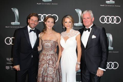 Philip Greffenius mit Ehefrau Evelyne und Alexander Schuhmacher mit Ehefrau Stefanie, Audi Generation Award 2018 im Hotel Bayerischer Hof in Muenchen am 11.12.2018