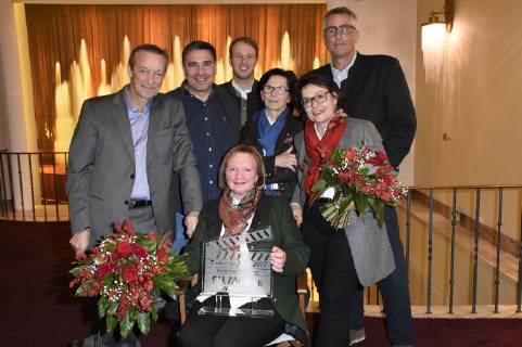Michael Roll, Gast, Philipp Däuber, Karin Mergner, Maria Stangassinger, Brigitte Schlögl und Peter Nagel bei der Preiserleihung Drehort des Jahres 2018 im Gloria Palast. München, 13.12.2018