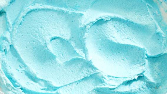 Close Up of Creamy Blue Swirled Ice Cream in Vat, Full Frame Background  Copyright: xfoodandmorex Panthermedia14411895