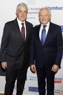 Entertainment Themen der Woche KW51 Frank Horch und Rüdiger Grube bei der Verleihung Hamburger des Jahres 2018 im Hotel Atlantic. Hamburg, 18.12.2018
