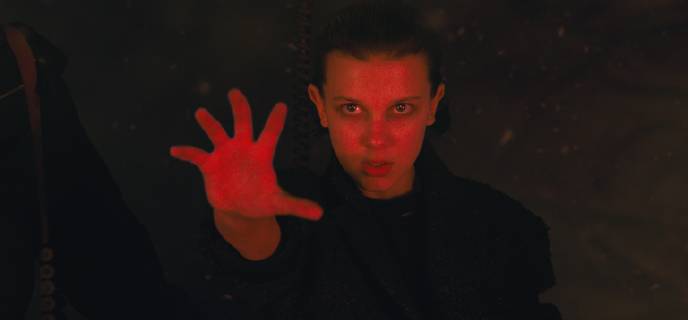 Millie Bobby Brown, Stranger Things Season 2 (2017) Credit: Netflix The Hollywood Archive Los Angeles CA Copyright: xCourtesyxNetflixx 33398_19THA