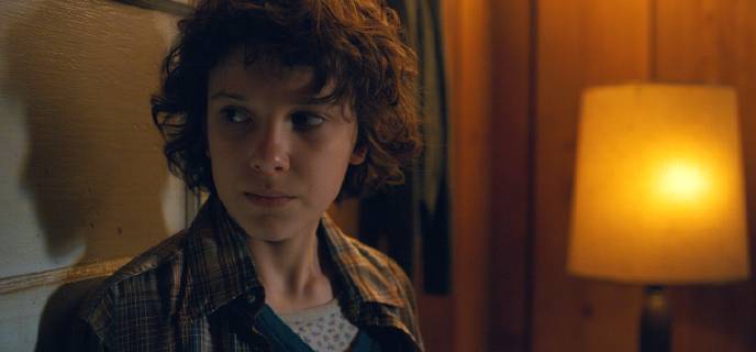 Millie Bobby Brown, Stranger Things Season 2 (2017) Credit: Netflix The Hollywood Archive Los Angeles CA Copyright: xCourtesyxNetflixx 33398_20THA