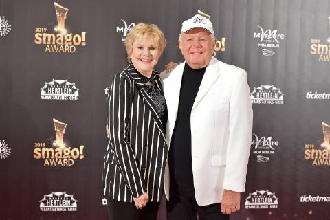 Verleihung 20 Jahre SMAGO AWARD Peggy March, Graham Boney am roten Teppich 20 Jahre Verleihung SMAGO AWARD in Berlin am 13.01.2019