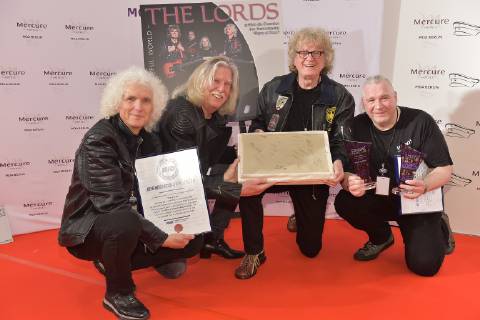 Verleihung 20 Jahre SMAGO AWARD The Lords (60 Jahre Buehnenshow) am roten Teppich 20 Jahre Verleihung SMAGO AWARD in Berlin am 13.01.2019