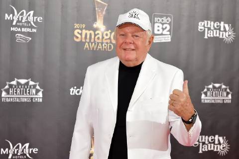 Verleihung 20 Jahre SMAGO AWARD Graham Bonney am roten Teppich 20 Jahre Verleihung SMAGO AWARD in Berlin am 13.01.2019