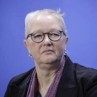 15.01.2019, Berlin, Deutschland - Pressekonferenz zur Vorstellung der Plaene fuer einen Erweiterungsbau des Bundeskanzleramtes mit BM Helge Braun, den Architekten Axel Schultes und Charlotte Frank sowie der Praesidentin des Bundesamtes fuer Bauwesen und Raumordnung, Petra Wesseler. Foto: Charlotte Frank, Architektin.