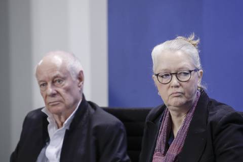 15.01.2019, Berlin, Deutschland - Pressekonferenz zur Vorstellung der Plaene fuer einen Erweiterungsbau des Bundeskanzleramtes mit BM Helge Braun, den Architekten Axel Schultes und Charlotte Frank sowie der Praesidentin des Bundesamtes fuer Bauwesen und Raumordnung, Petra Wesseler. Foto: Die Architekten Axel Schultes und Charlotte Frank.